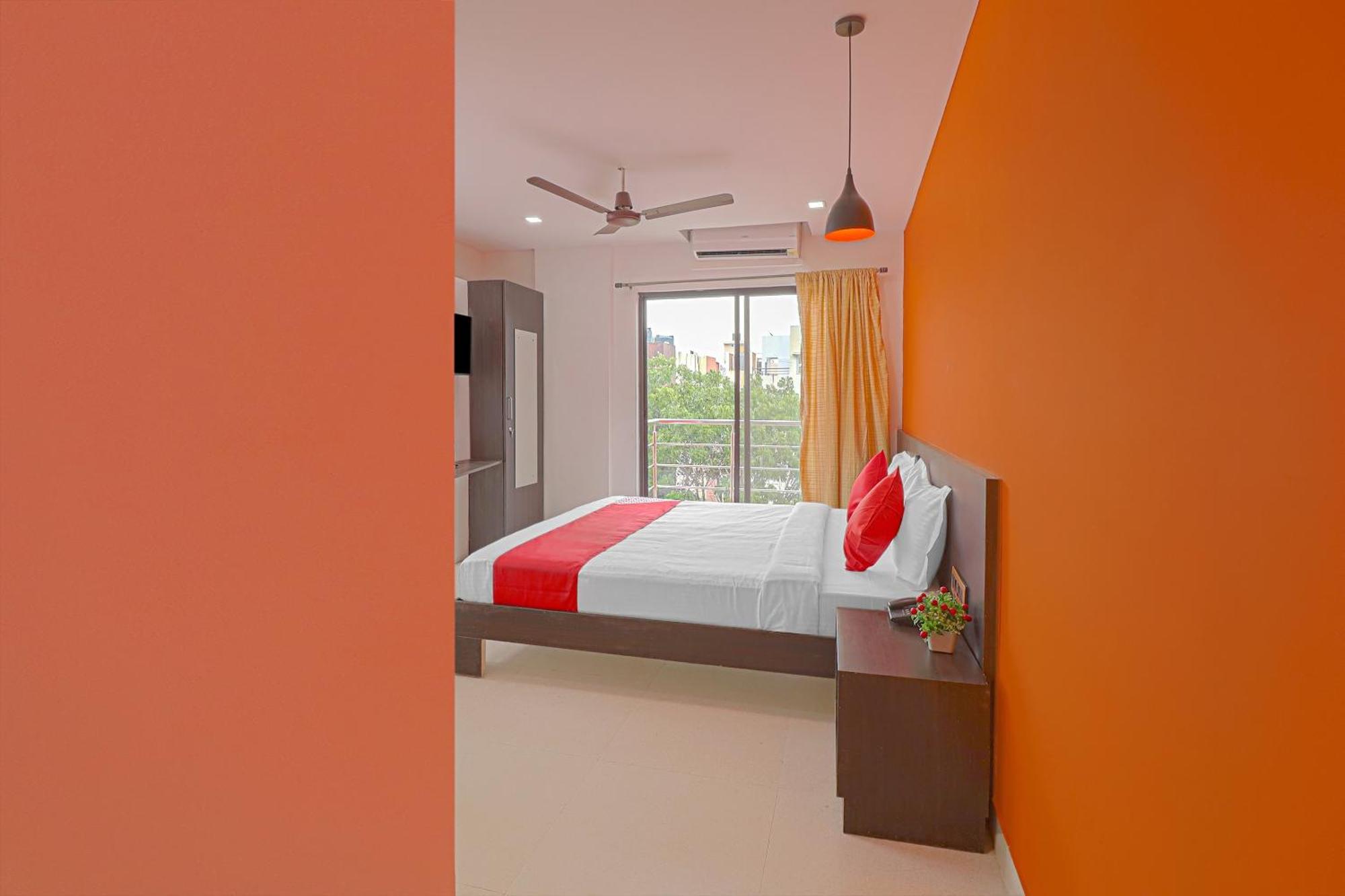 Super Hotel O Blooms Residency Near Baiyappanahalli Metro Station بنغالور المظهر الخارجي الصورة